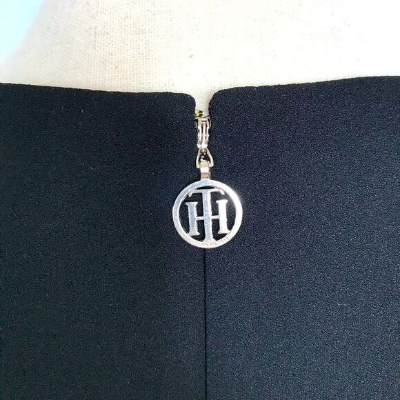 Gorgeous Sleeveless Tommy Hilfiger Dress - Picture 5 of 10